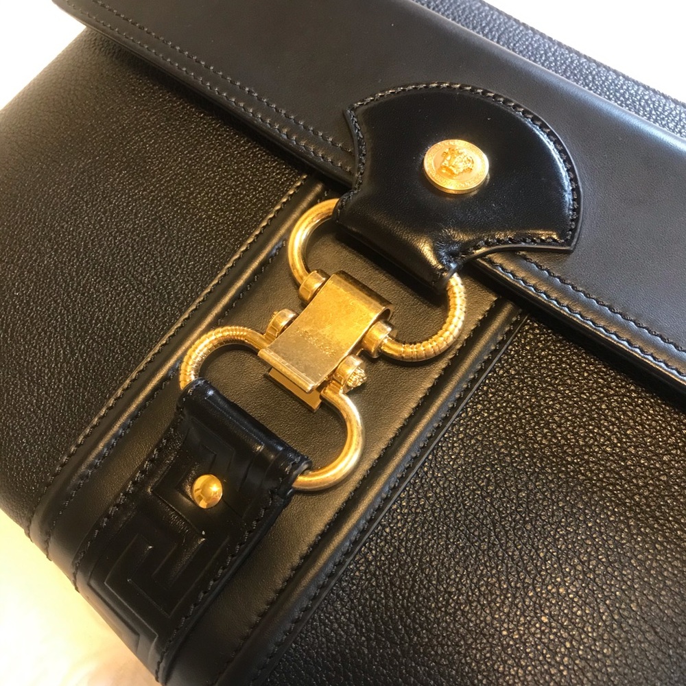 VERSACE Pebble Leather Clutch Laptop Bag - Picture 5 of 10
